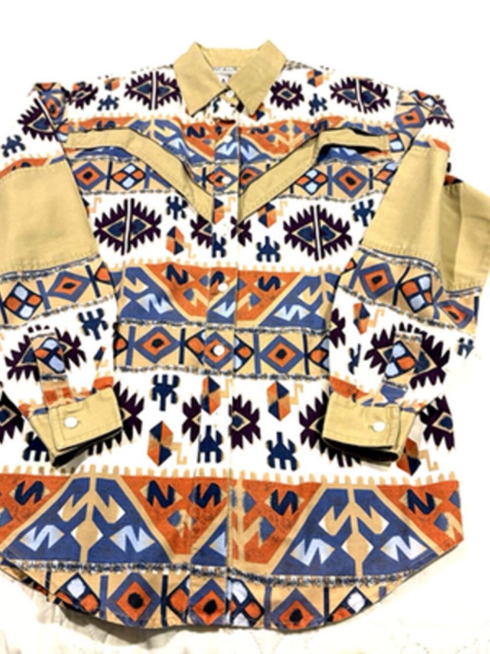Western Style Long Sleeve Button Front Aztec Shirt Multicolor